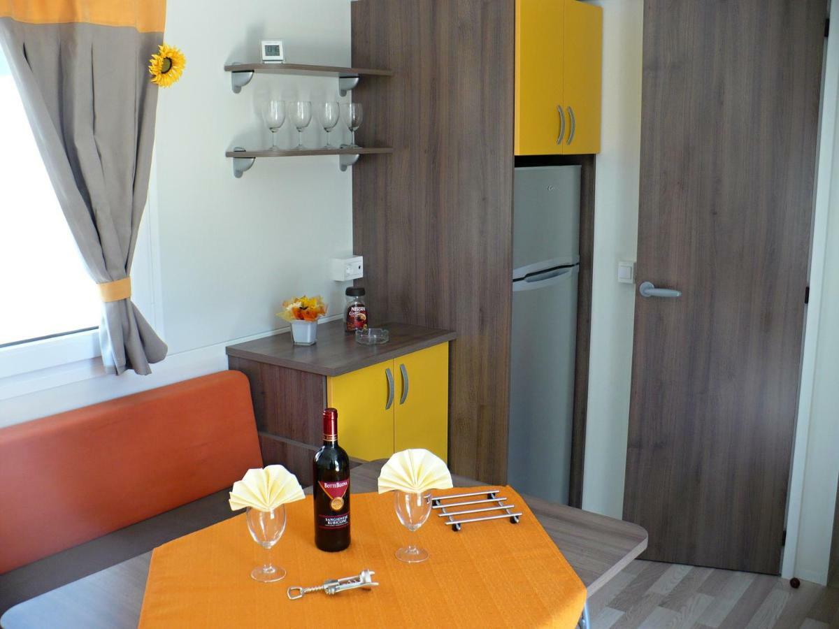 Victoria Mobilehome In Solaris Fkk Naturist Camping Resort Porec Esterno foto